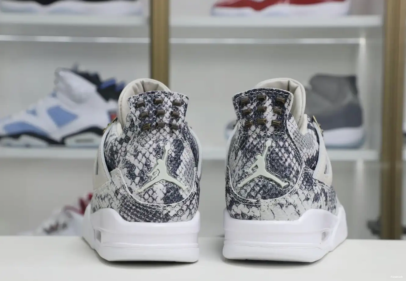 Jordan Jordan snakeskin Air retro 4 0701